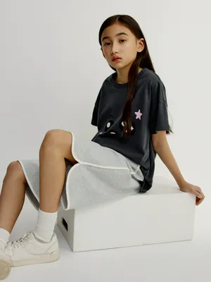 Удлиненные трикотажные шорты SELA для девочек, серый, арт. 50662