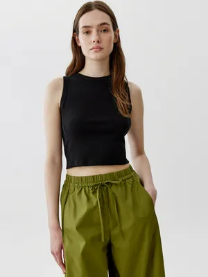 Укороченный приталенный топ Sela, черный, арт. 52022