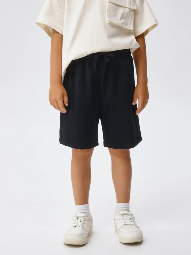 Базовые трикотажные шорты для мальчиков, черный, арт. 5324