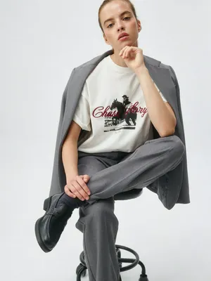 Футболка оверсайз с принтом и вышивкой, арт. 5630