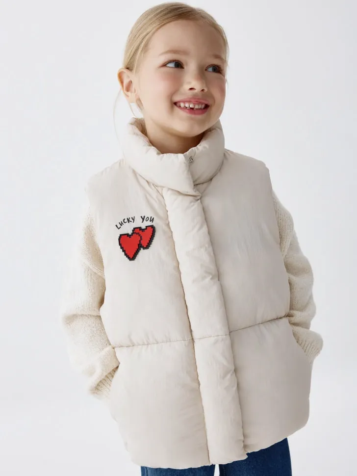 Дутый жилет с патчем для девочек, бежевый, арт. 6138