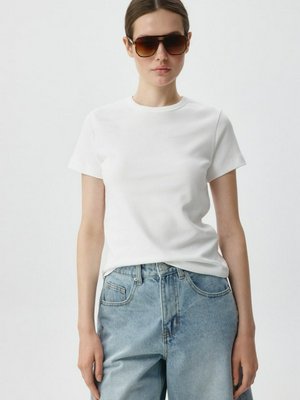 Футболка KIRA SLIM FIT