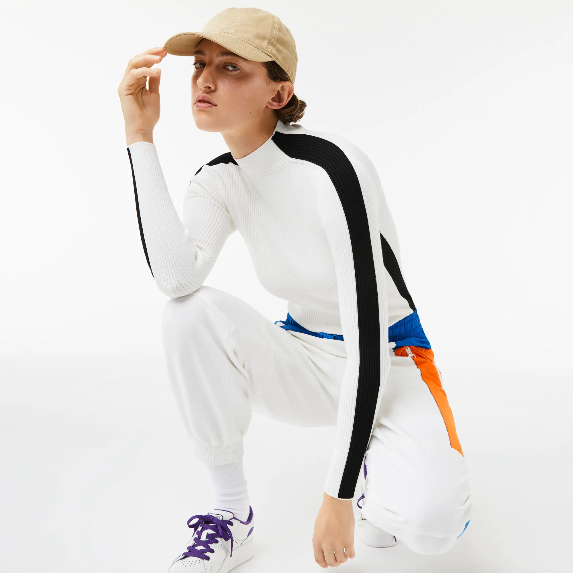 Женский бесшовный свитер Lacoste с контрастными полосами, белый, арт. AF9553