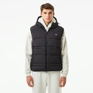 Мужской утеплённый жилет Lacoste с капюшоном, черный, арт. BH2317