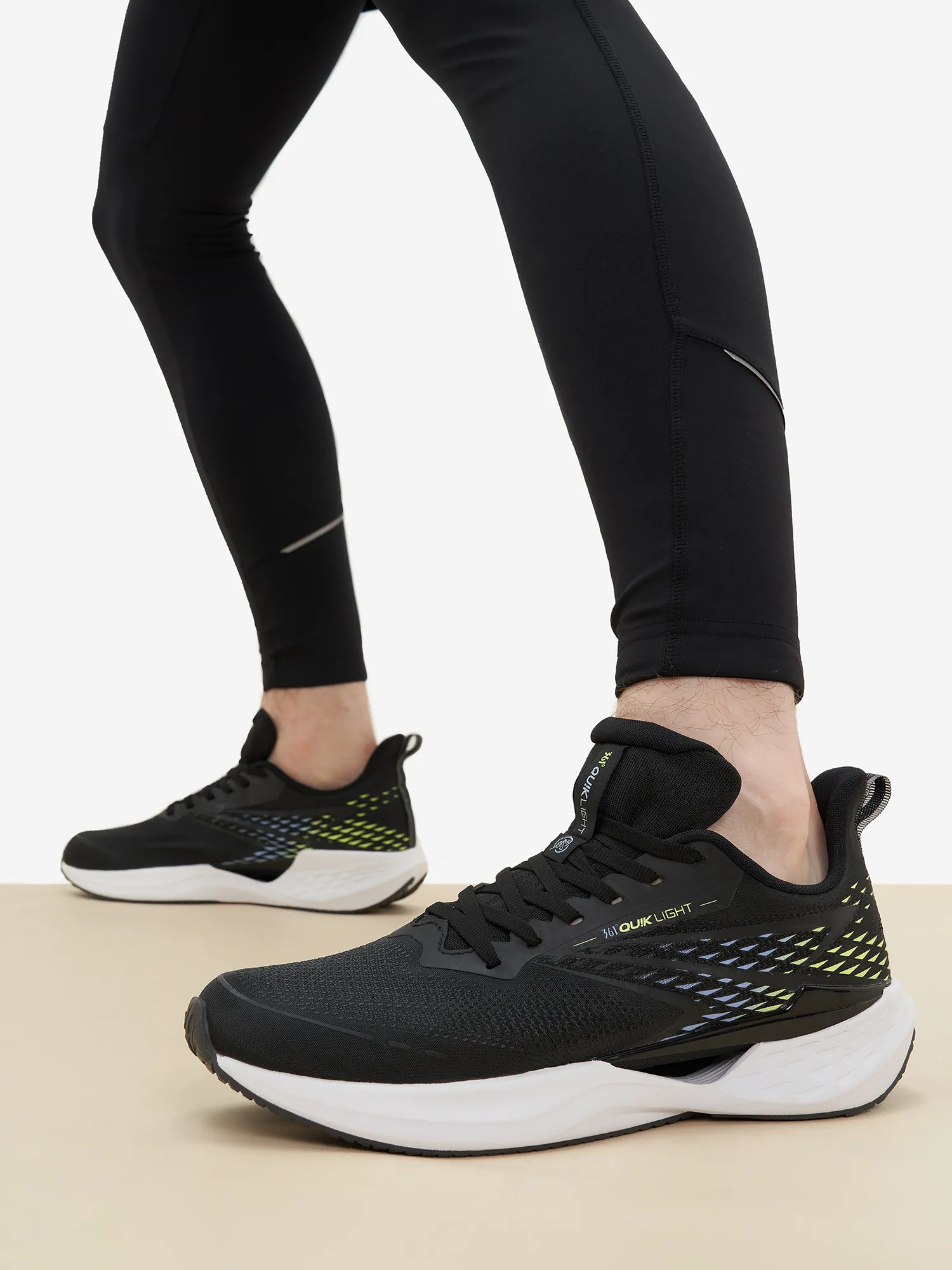 Кроссовки 361° Wind Hunter Ⅳ, черный, арт. w572422266-8w361-.