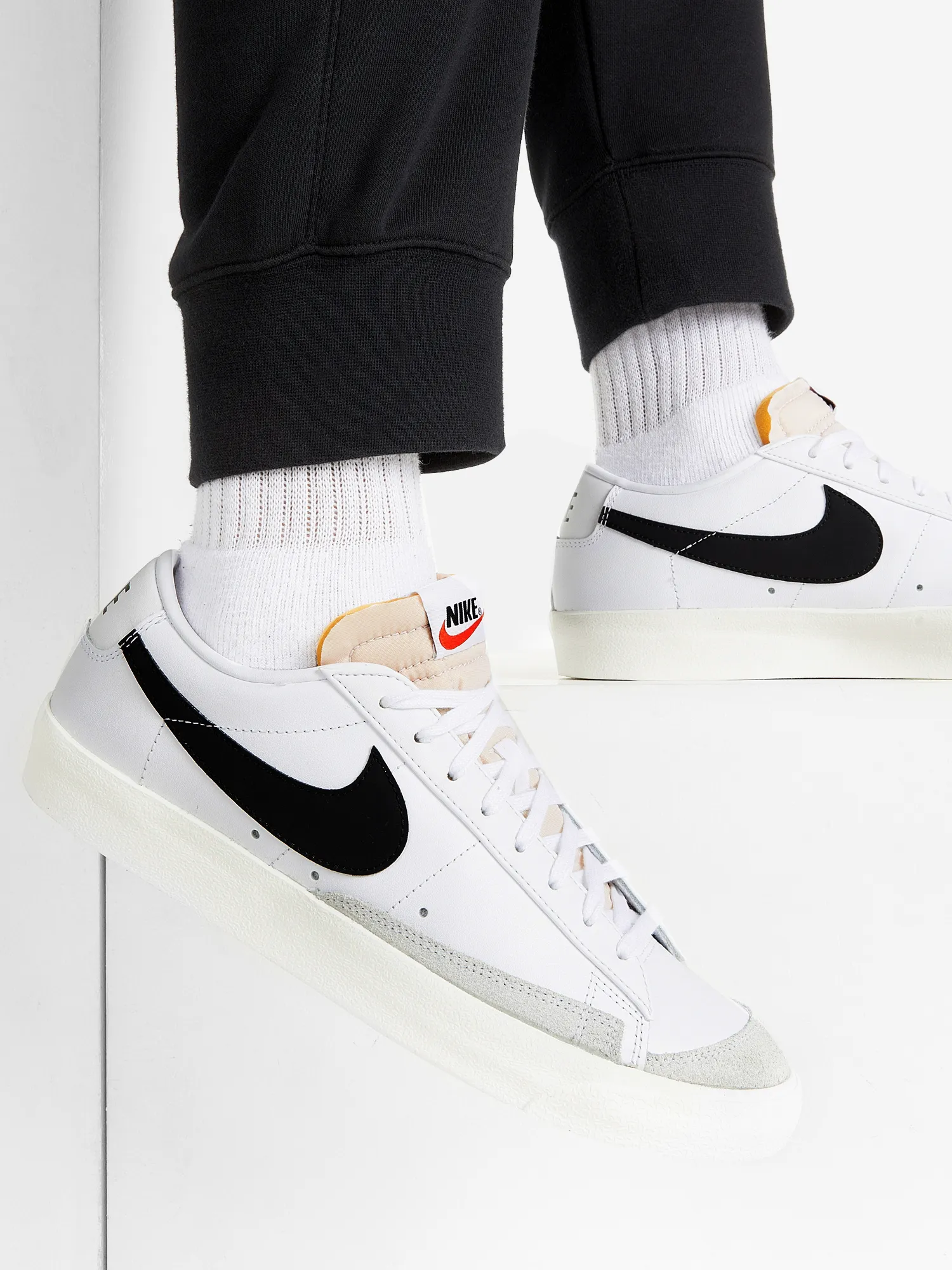 Кеды Nike Blazer Low '77, белый, арт. 18021