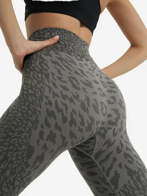 Легинсы Demix HighFlow Yoga Seamless Gfx, серый, арт. 133051dmx-aa