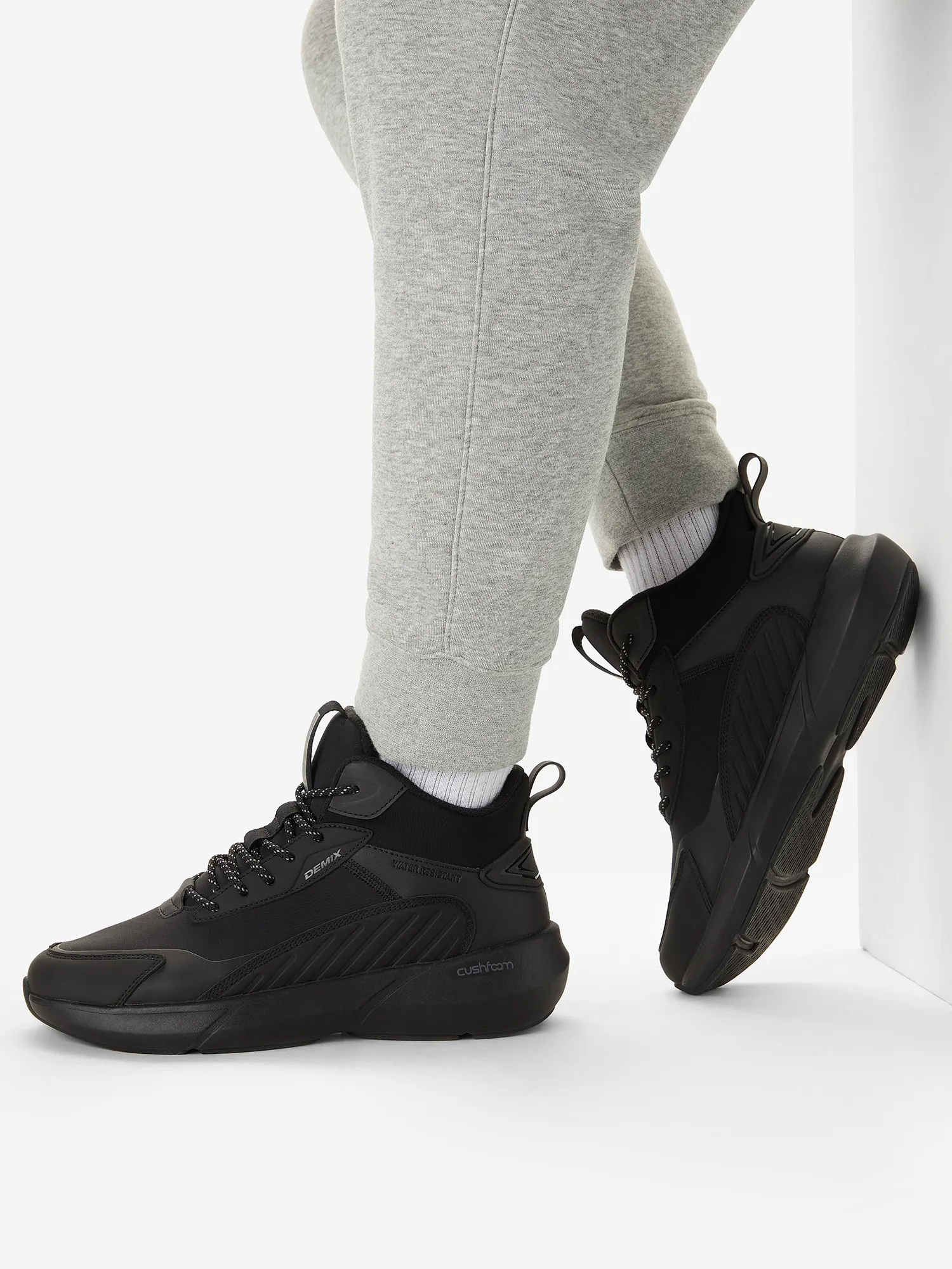Кроссовки утепленные мужские Demix Alpha Cushfoam Mid, черный, арт. 115626dmx-99
