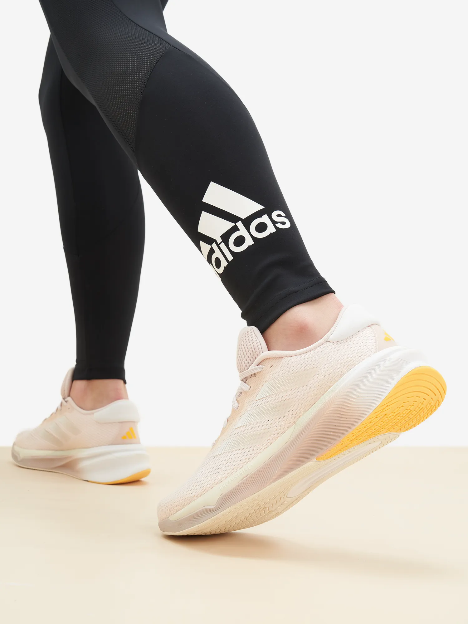 Кроссовки adidas Supernova Stride, бежевый, арт. ie4624a01-.