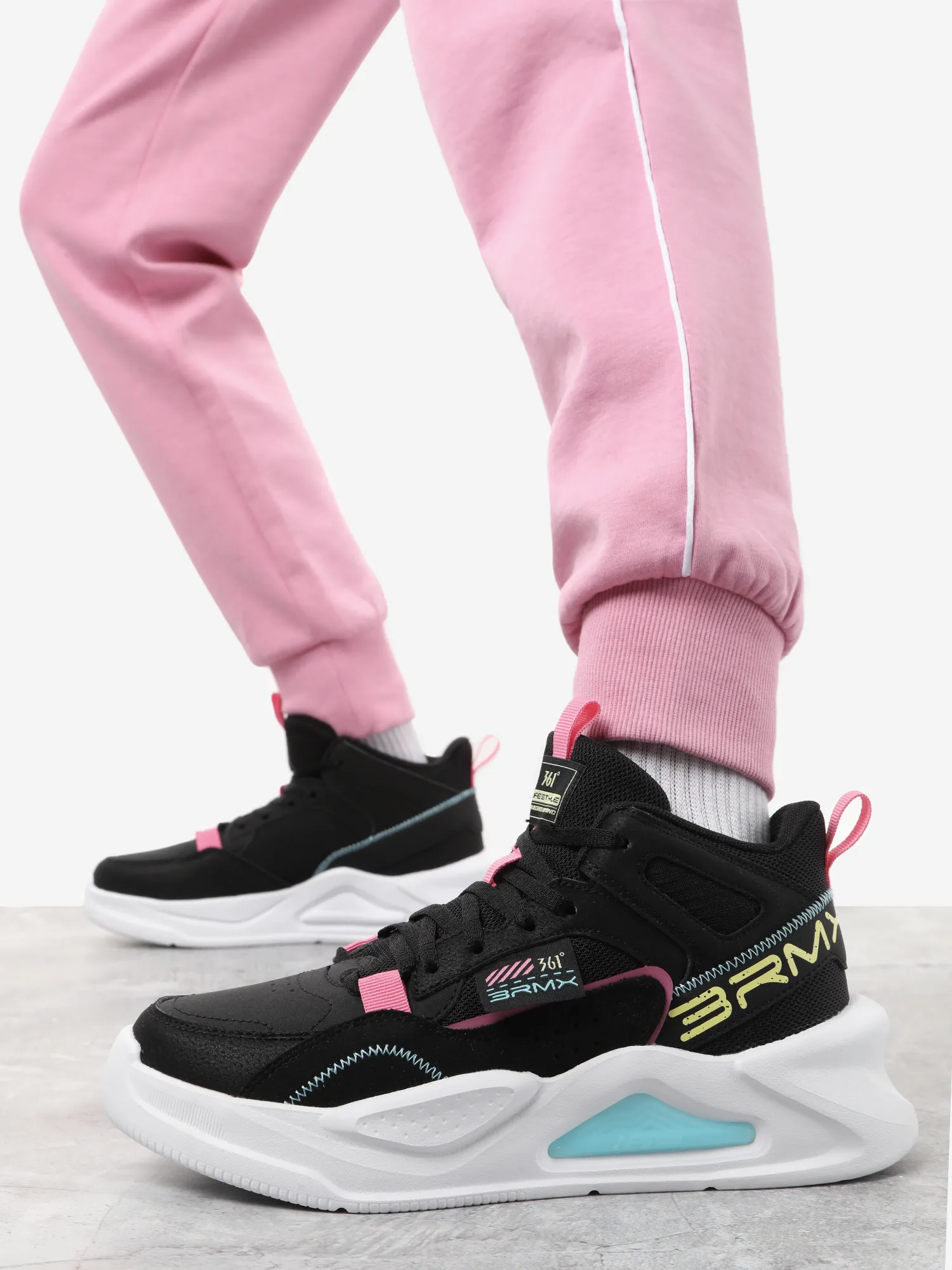 Кроссовки 361°, черный, арт. w582236605-4361-.