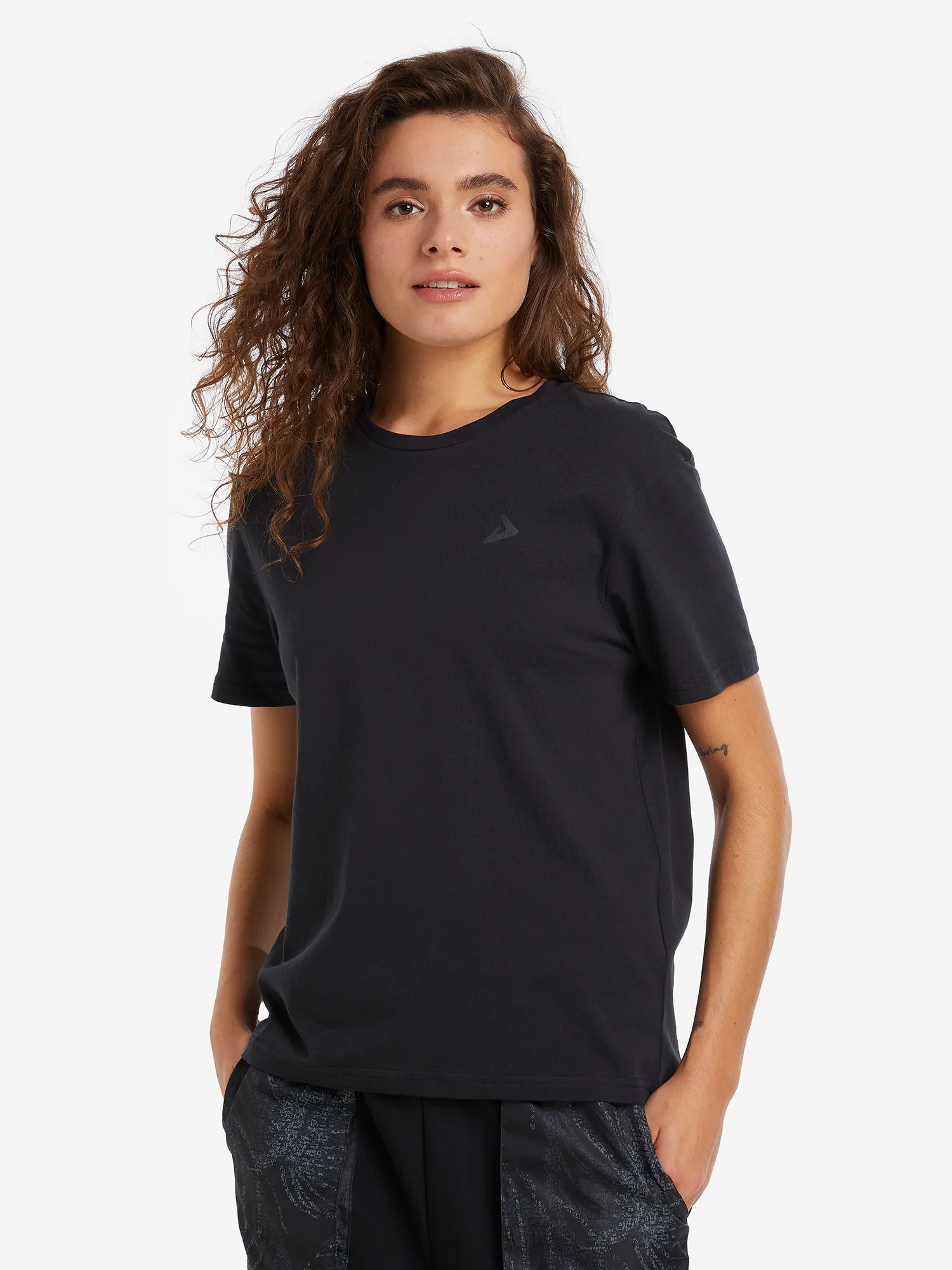 Футболка женская Demix, черный, арт. 132414dmx-99