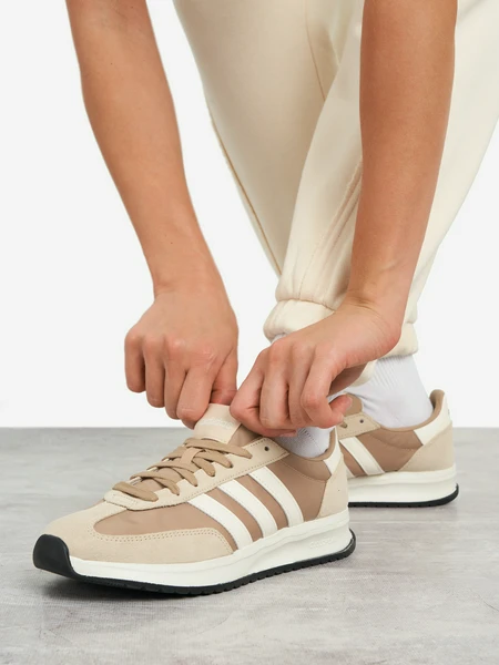 Кроссовки Adidas Run 70 S 2.0, коричневый, арт. 23379