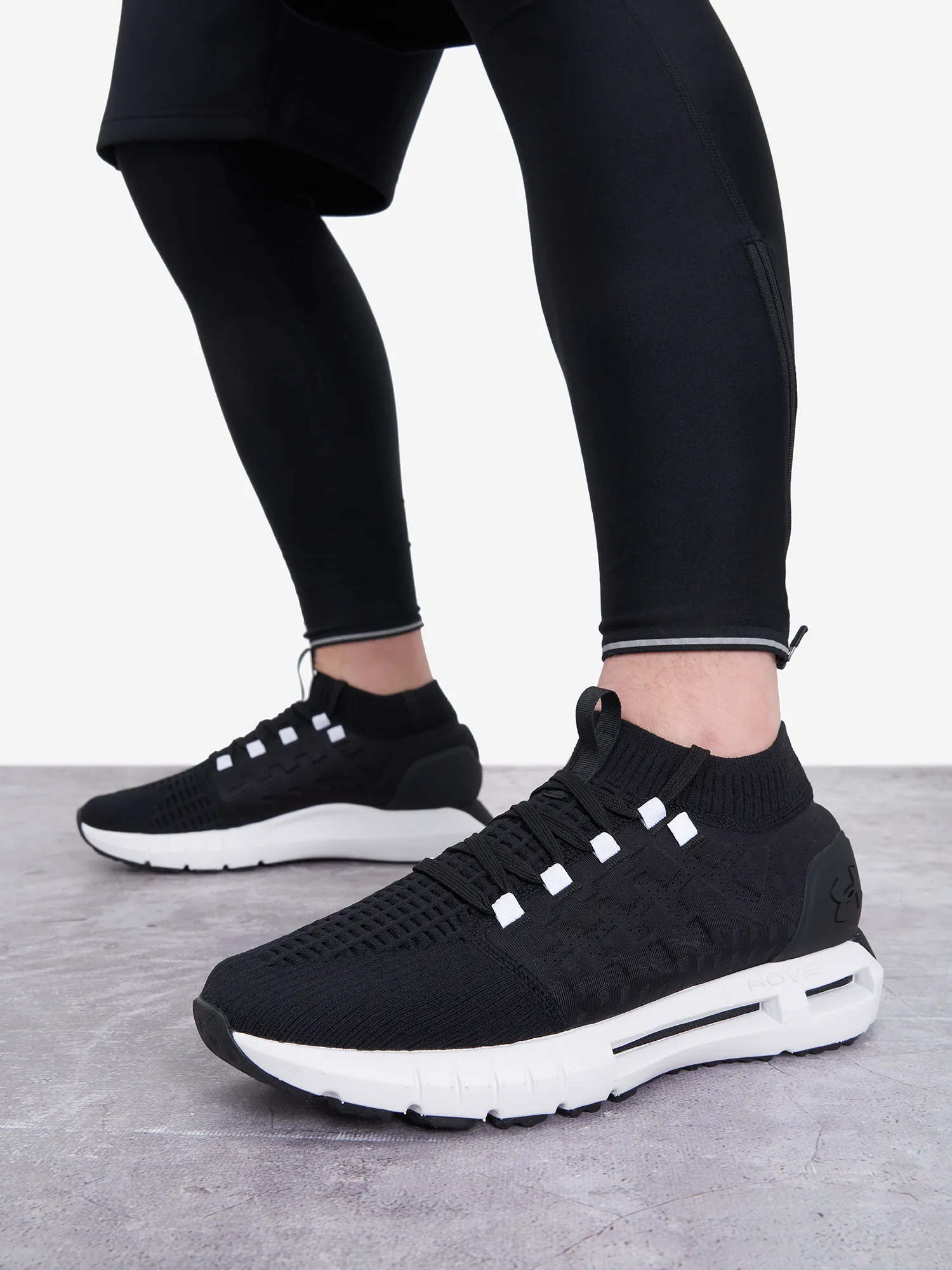 Кроссовки мужские Under Armour Phantom 1 Reissue, черный, арт. 3027566u0f-001