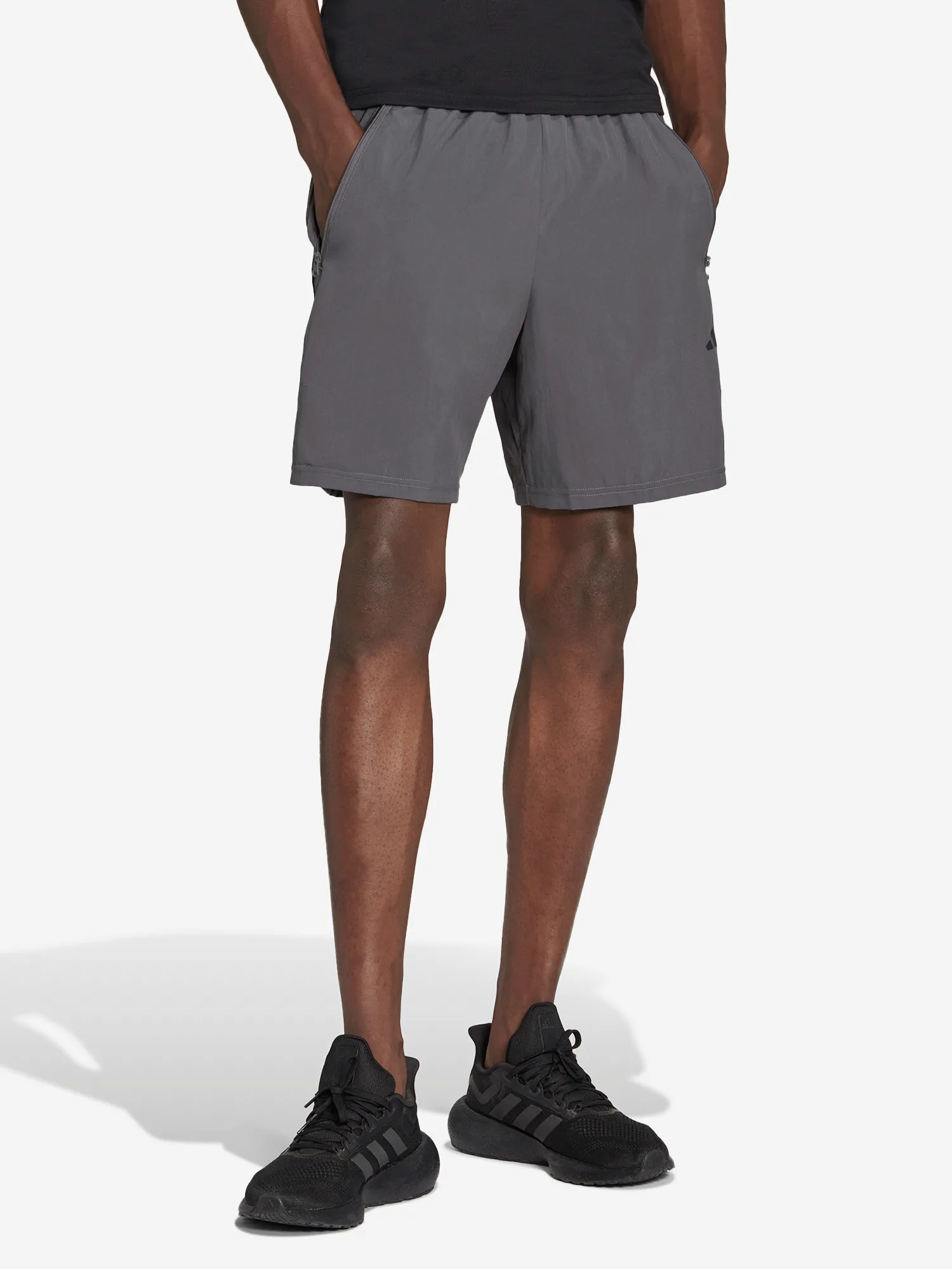 Шорты мужские Adidas, серый, арт. ic6978a01-.