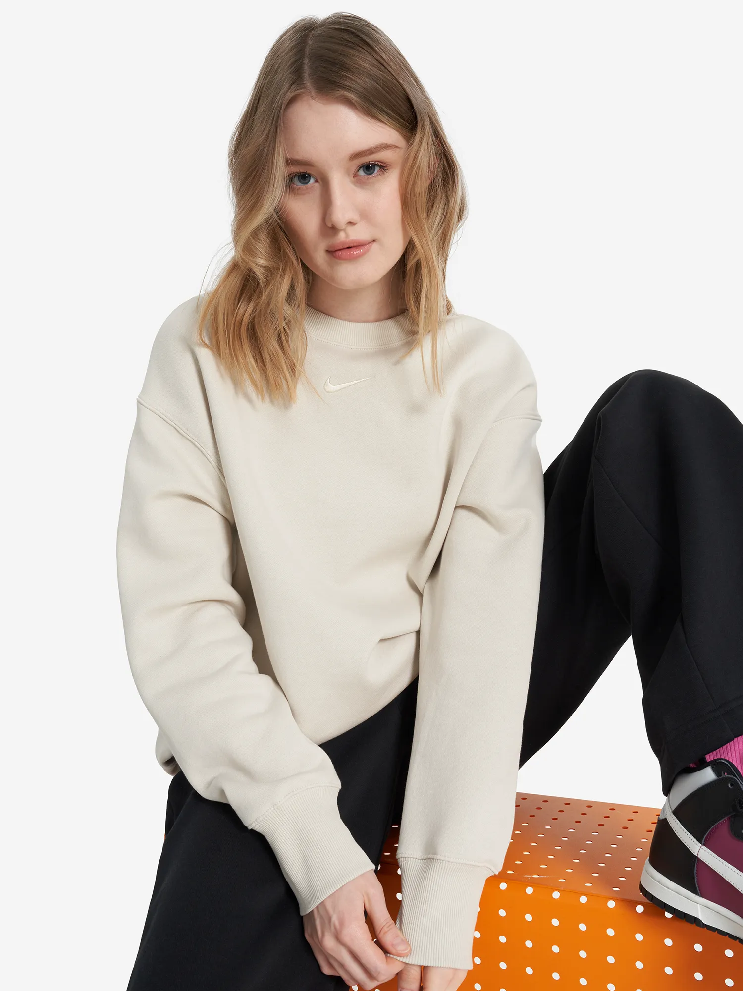 Свитшот Nike Sportswear Phoenix, коричневый, арт. dq5733n06-104