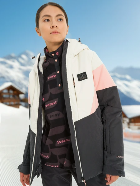 Куртка утепленная женская Protest, черный, арт. 131892pr0-bw