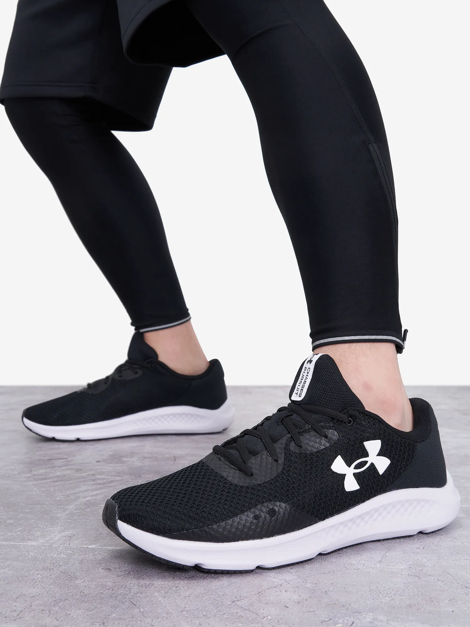 Кроссовки Under Armour Ua Charged Pursuit 3, черный, арт. 3024878u0f-001