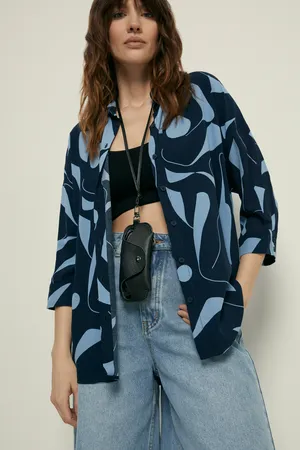 Блузка Finn Flare с принтом, синий, арт. FSF12026