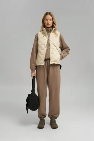 Стеганый пуховый жилет Finn Flare, 201 white, арт. FBG110150