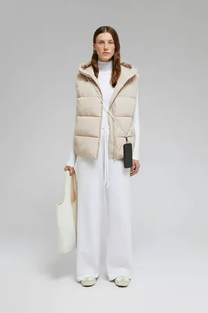 Стеганый жилет с капюшоном FINN FLARE, 709 cornstalk, арт. FAF11005